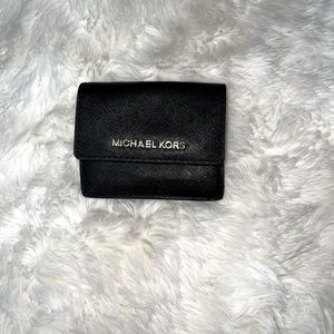 MICHAEL KORS🖤